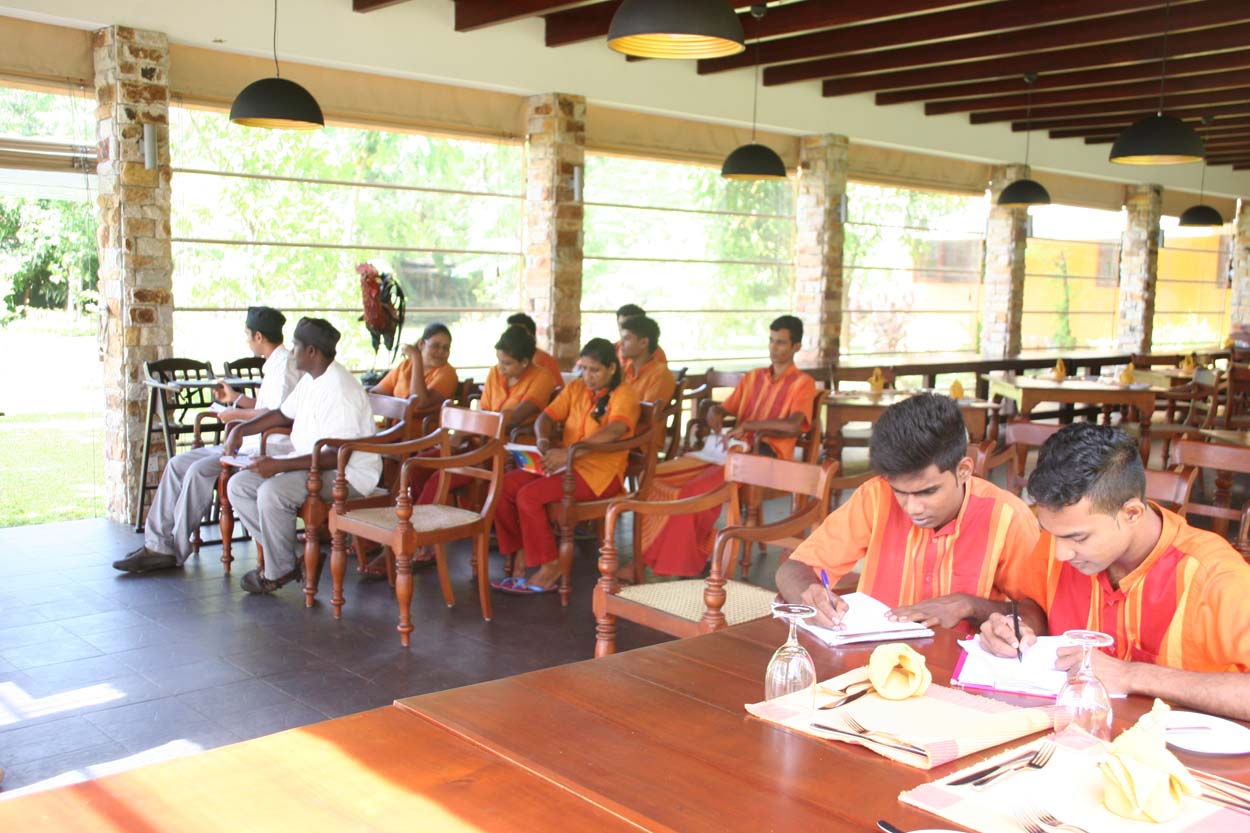 Thaulle-Resort-Sri-Lanka-Faire-Arbeitsbedingungen-sowie-kult (1)