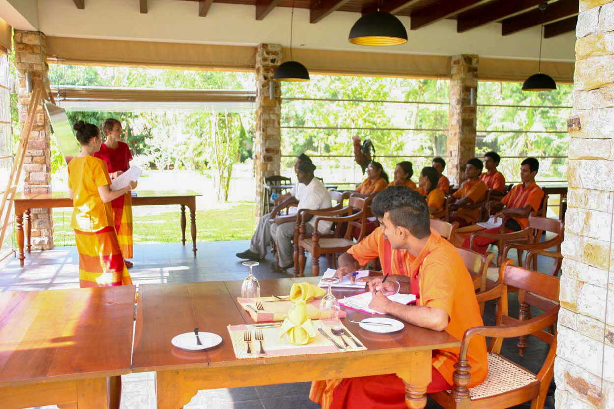 Thaulle-Resort-Sri-Lanka-Faire-Arbeitsbedingungen-sowie-kult