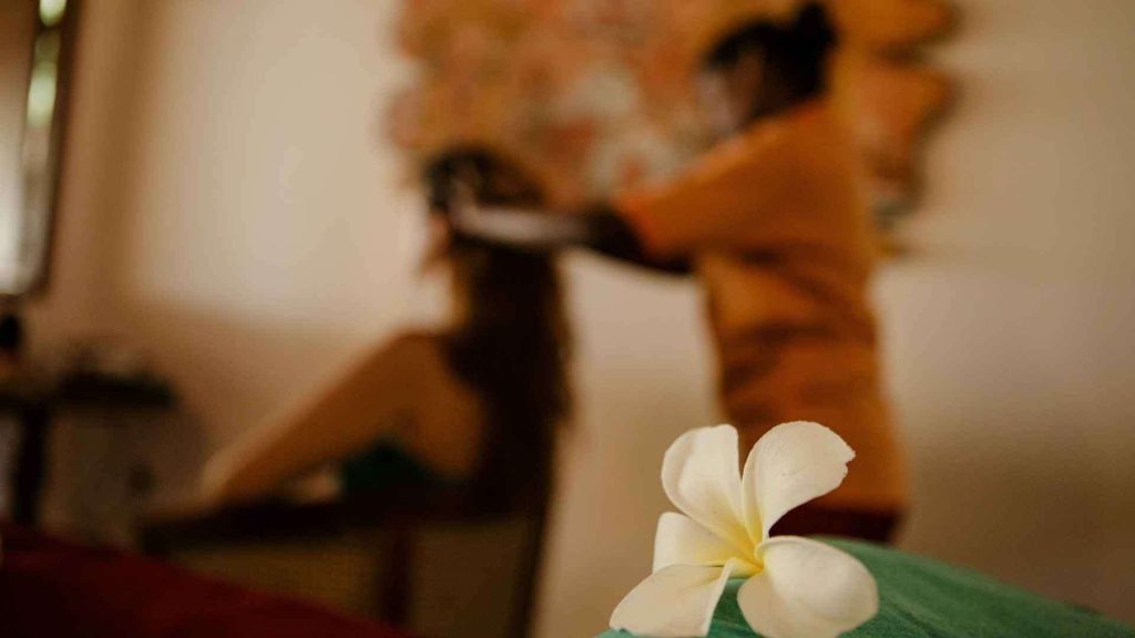 Ayurveda-Therapie im Thaulle Resort für Regeneration und innere Balance