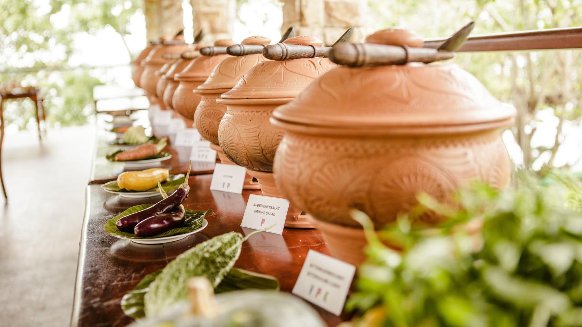 Im Thaulle Resort wird Ihre ayurvedische Mahlzeit mit Liebe zubereitet