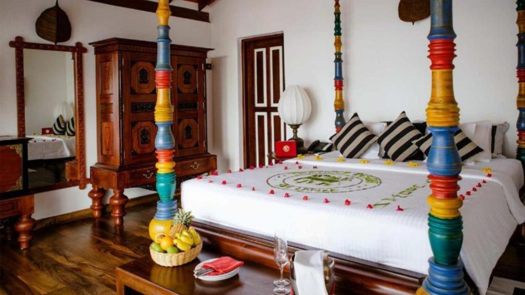 Junior Suite im Thaulle Ayurveda Resort in Sri Lanka mit Wohnbereich