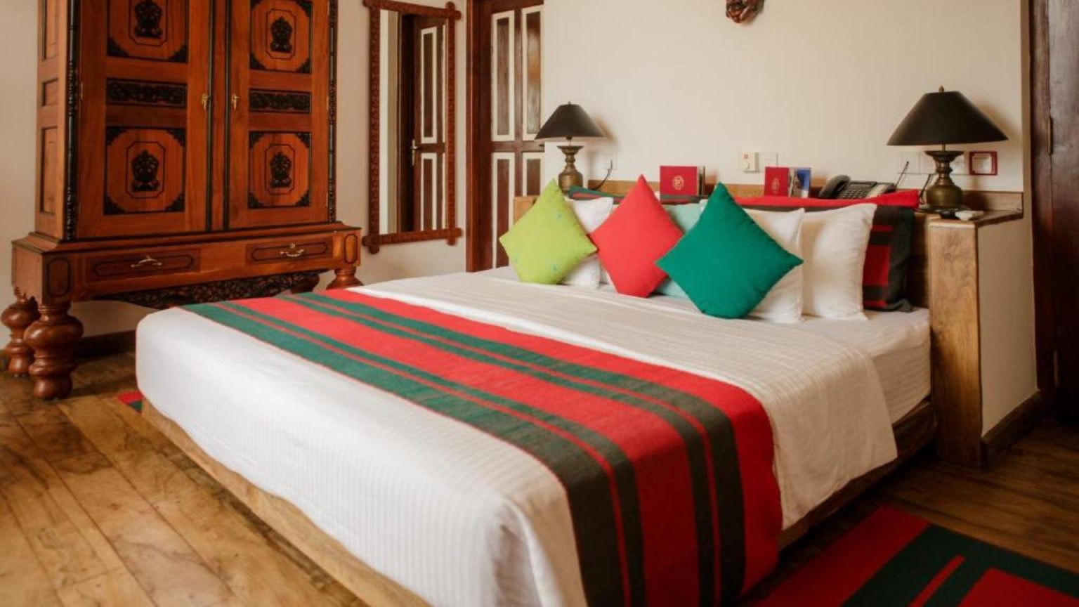 Superior Zimmer im Thaulle Ayurveda Resort mit Balkon und Blick ins Gruene