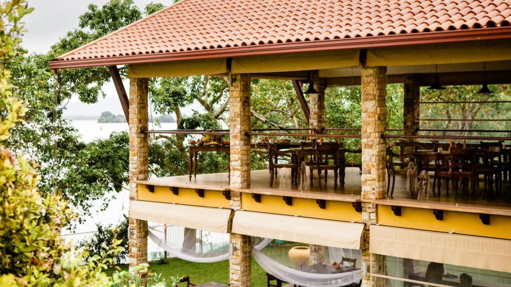 Thaulle Resort - Ayurvedisches Essen mit wundervollen Blick in die Natur